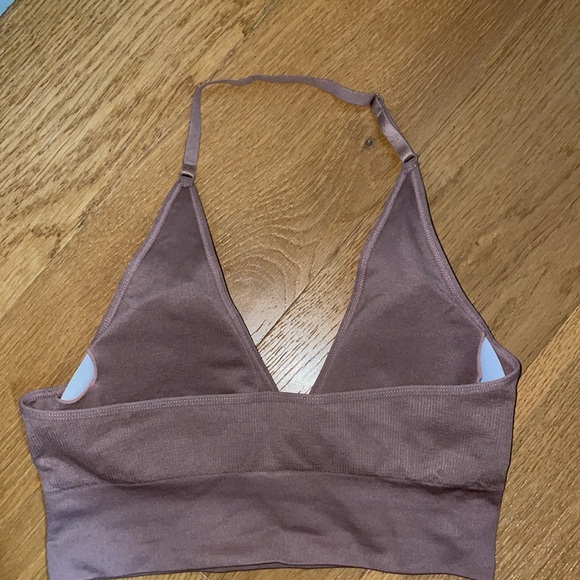 Light Sport Bra 💪 - Picture 5 of 9